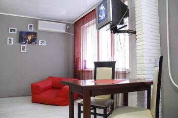 Фотографии Апартаменты Apartaments on vulytsia Heroiv Ato 32 (97th Kvartal) г. Кривой Рог (Украина) №5 Фото Апартаменты Apartaments on vulytsia Heroiv Ato 32 (97th Kvartal) г. Кривой Рог 5