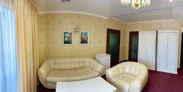 Фото номера Апартаменты с 1 спальней Отель Hotel Restaurant Украиночка г. Кривой Рог 5