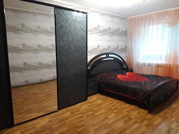Фото номера Апартаменты Апартаменты Трёхкомнатные апартаменты г. Кривой Рог 18