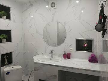 Фото номера Апартаменты с 1 спальней Апартаменты Apartaments on prospekt Mira 35 (the 95th kvartal, Ploshcha Horkoho) г. Кривой Рог 19