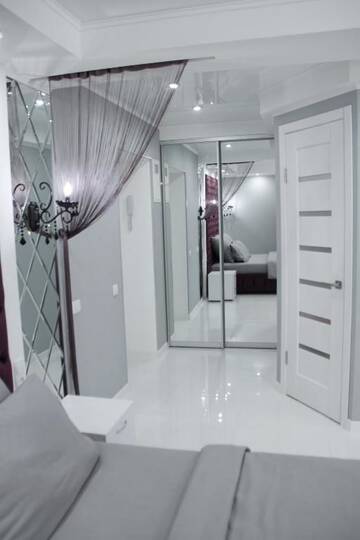 Фото номера Апартаменты с 1 спальней Апартаменты Apartaments on prospekt Mira 35 (the 95th kvartal, Ploshcha Horkoho) г. Кривой Рог 30