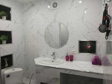 Фото номера Апартаменты с 1 спальней Апартаменты Apartaments on prospekt Mira 35 (the 95th kvartal, Ploshcha Horkoho) г. Кривой Рог 38