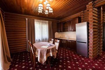 Фото номера Люкс с видом на реку Отель Загородный комплекс Боковенька г. Кривой Рог 10