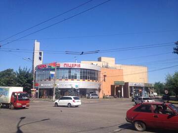 Фото номера Апартаменты с 1 спальней Апартаменты 2комнатная Центр города ул Лермонтова Мультиплекс ВикториПлаза Макдональдс Рынок Центральный г. Кривой Рог 74